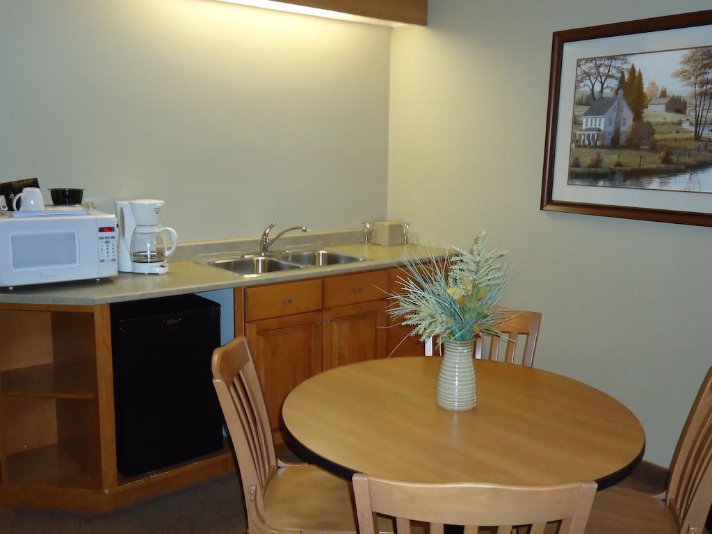 Auberge Bouctouche Inn & Suites 외부 사진